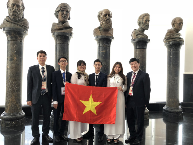 HỌC SINH TRƯỜNG THPT CHUYÊN NGUYỄN TRÃI GIÀNH HUY CHƯƠNG BẠC OLYMPIC SINH HỌC QUỐC TẾ NĂM 2018